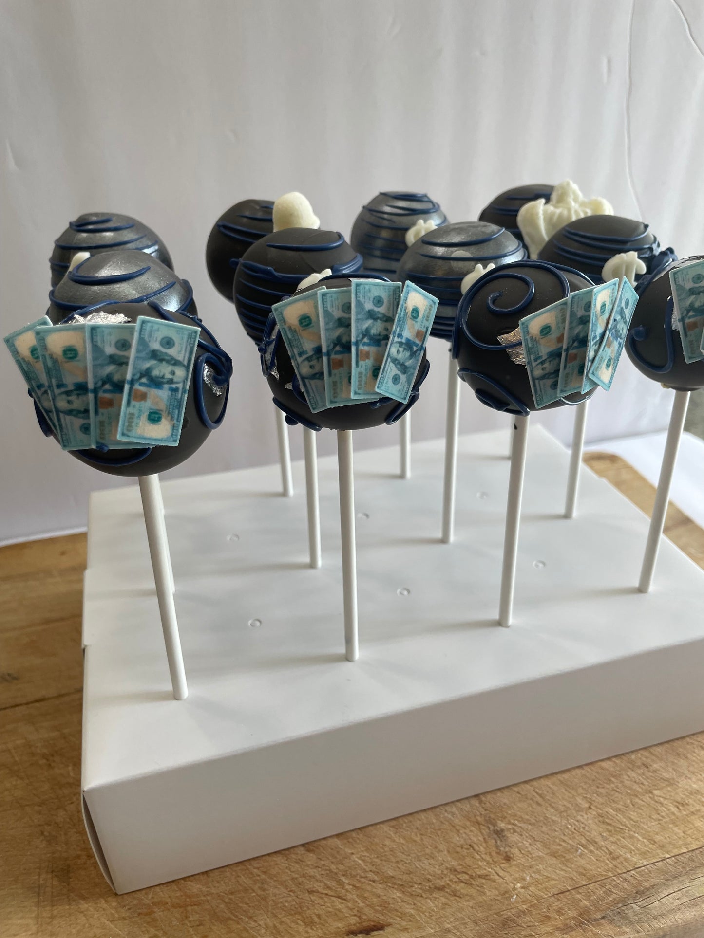 100% Edible Fake Money Bills for Cake Cupcakes Toppers and More
